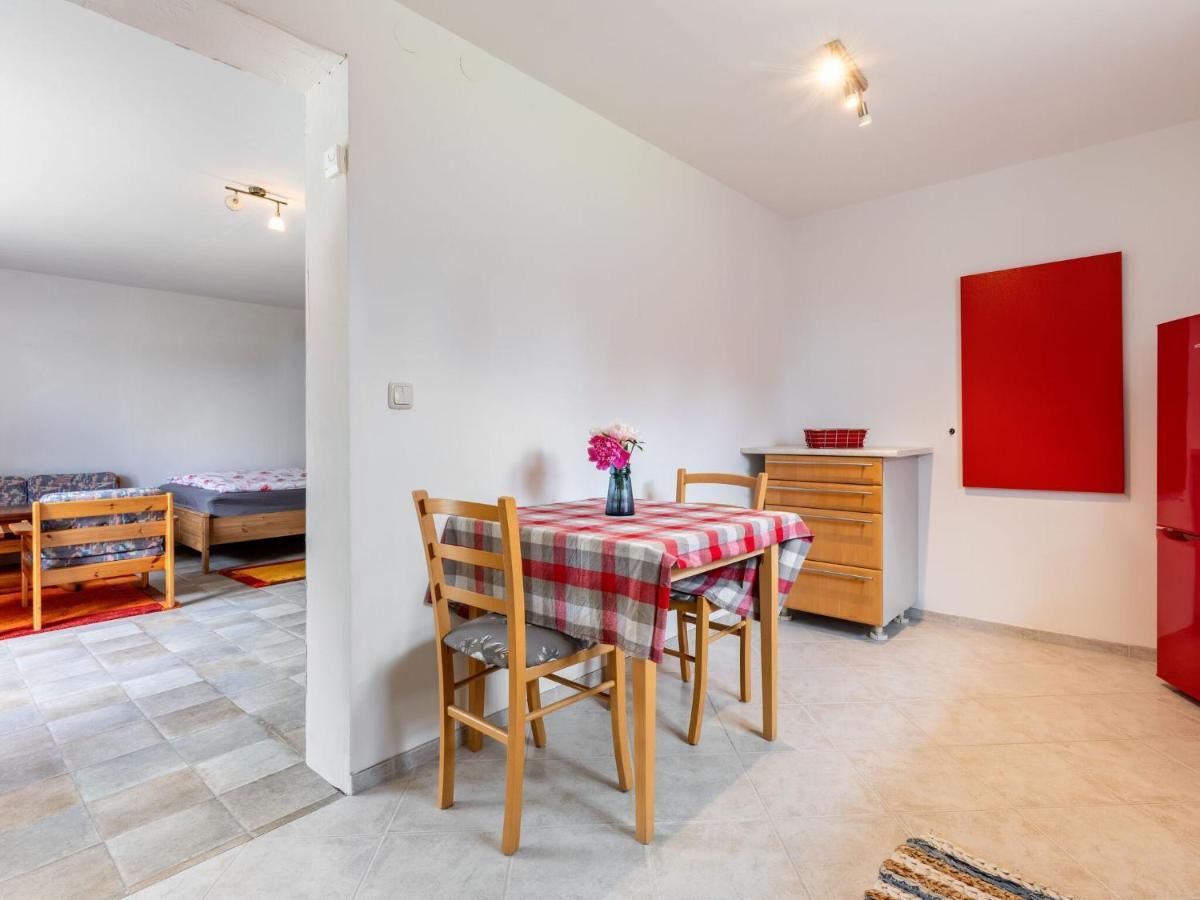 Snug Holiday Home In Divitz Spoldershagen Near Skydiving מראה חיצוני תמונה