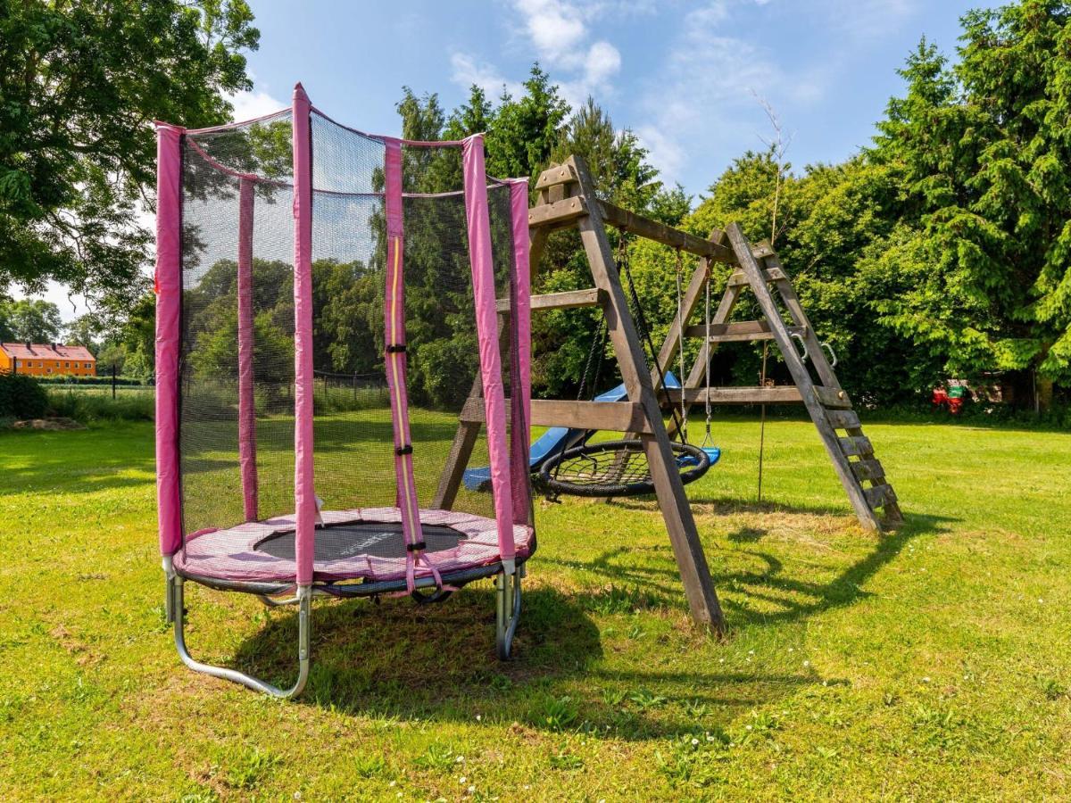 Snug Holiday Home In Divitz Spoldershagen Near Skydiving מראה חיצוני תמונה