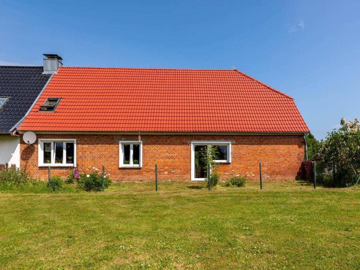 Snug Holiday Home In Divitz Spoldershagen Near Skydiving מראה חיצוני תמונה